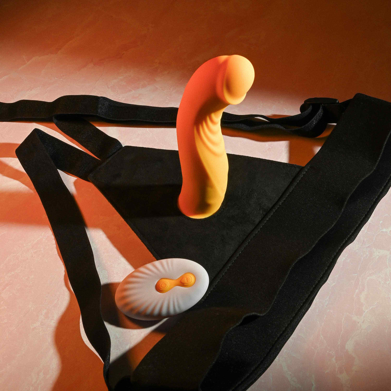 GENDER X Sweet Embrace Strap 6