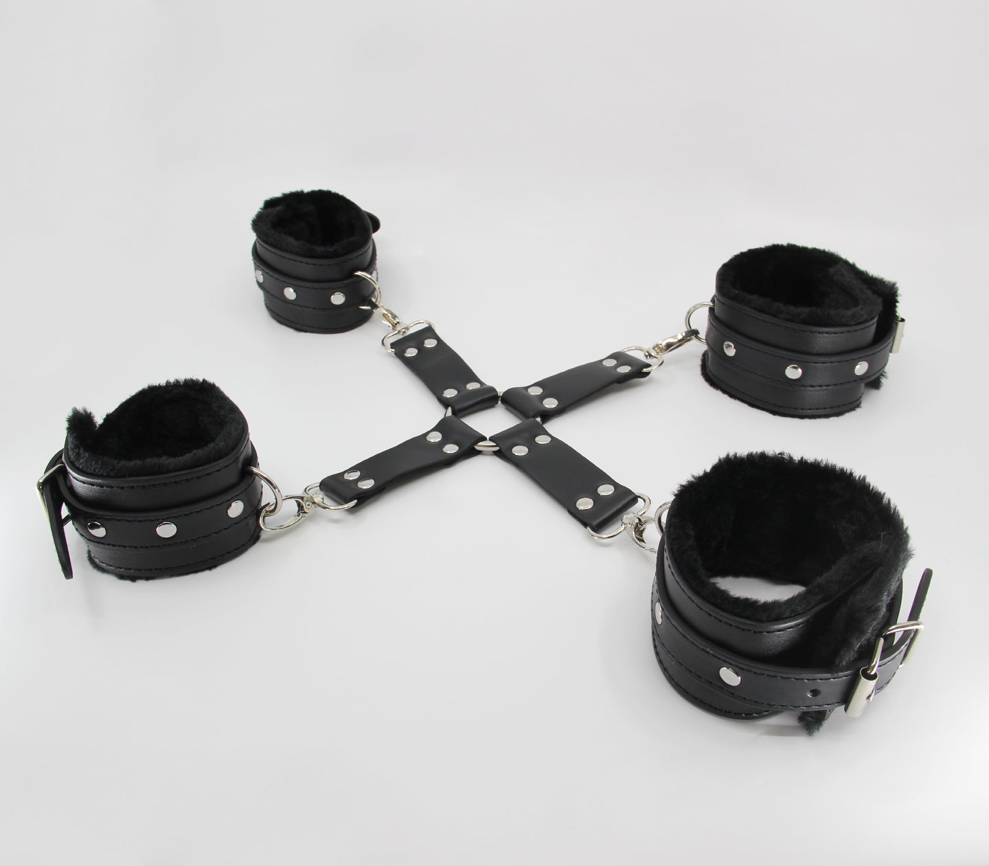 BSHAO1Bkl Shackle Set
